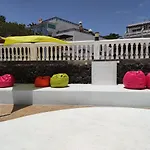 The Colors House, 636 Sea View & 513 Garden View Lejlighed