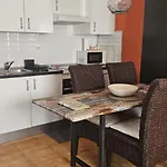 The Colors House, 636 Sea View & 513 Garden View Lejlighed